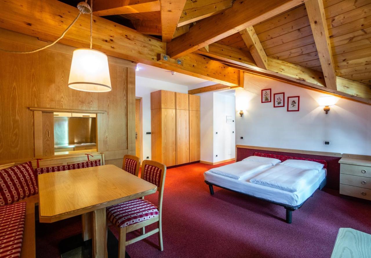 One-Bedroom Apartment - Attic ( 4 adults)