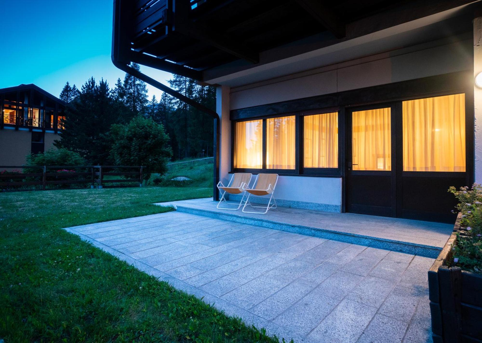 Studio (4 Adults)